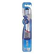 Зубна щітка ORAL-B Pro-Expert все в одному 35 м'яка